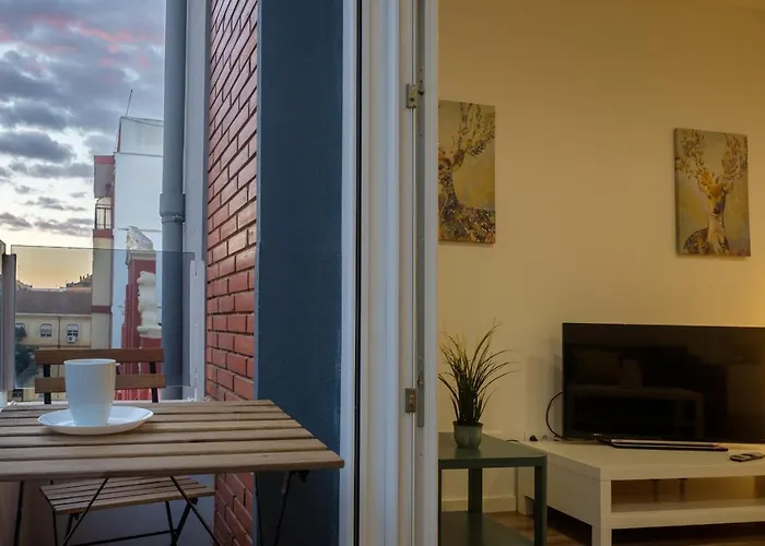Bright, Brand New & Very Comfortable Apartment